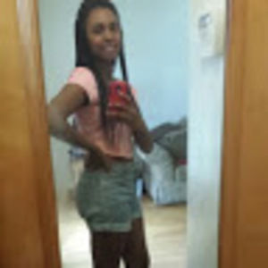 Meet your Posher, Nia